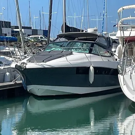 Botel Nuit Sur Un Bateau Linge & Menage Inclus La Rochelle (Charente-Maritime)